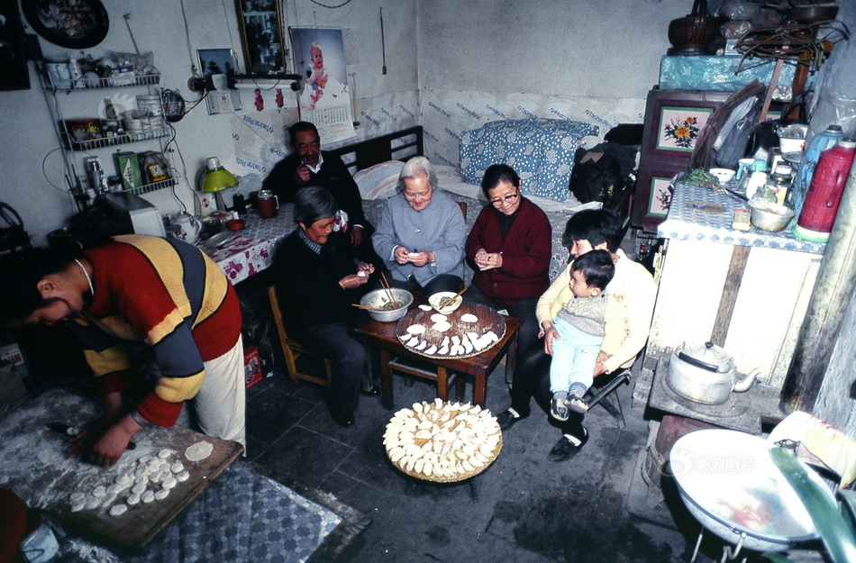 螃蟹流出来的黄东西是什么